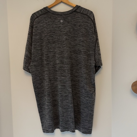 Lululemon Men's Gray Marled Exercise T-Shirt Size Large - Picture 4 of 5